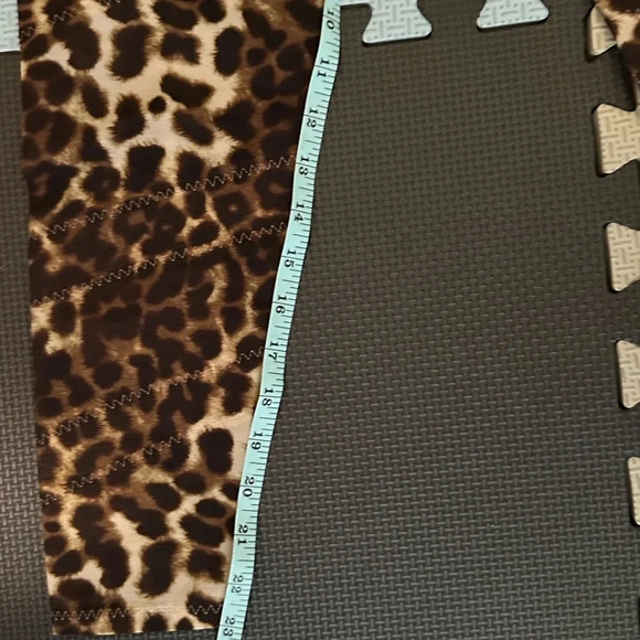 Artist Shapewear Leggings - Leopard Print (Size XS/S) Size 82 (see photos) NWT - Picture 3 of 7